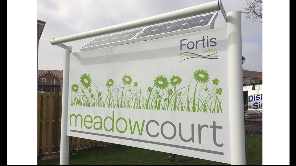 Post Sign (meadowcourt)